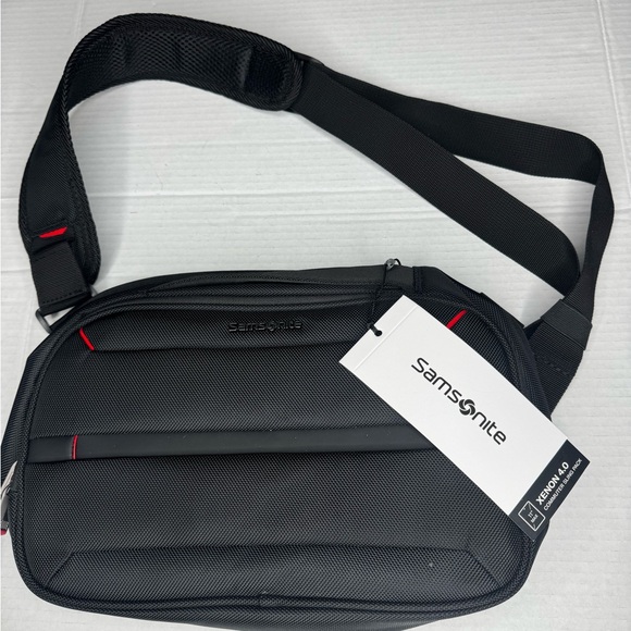 Samsonite Black and Red Men's commuter sling bag NWT